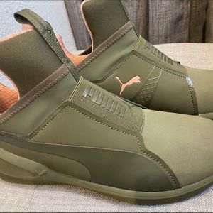 Brand New Womens Puma Sneakers